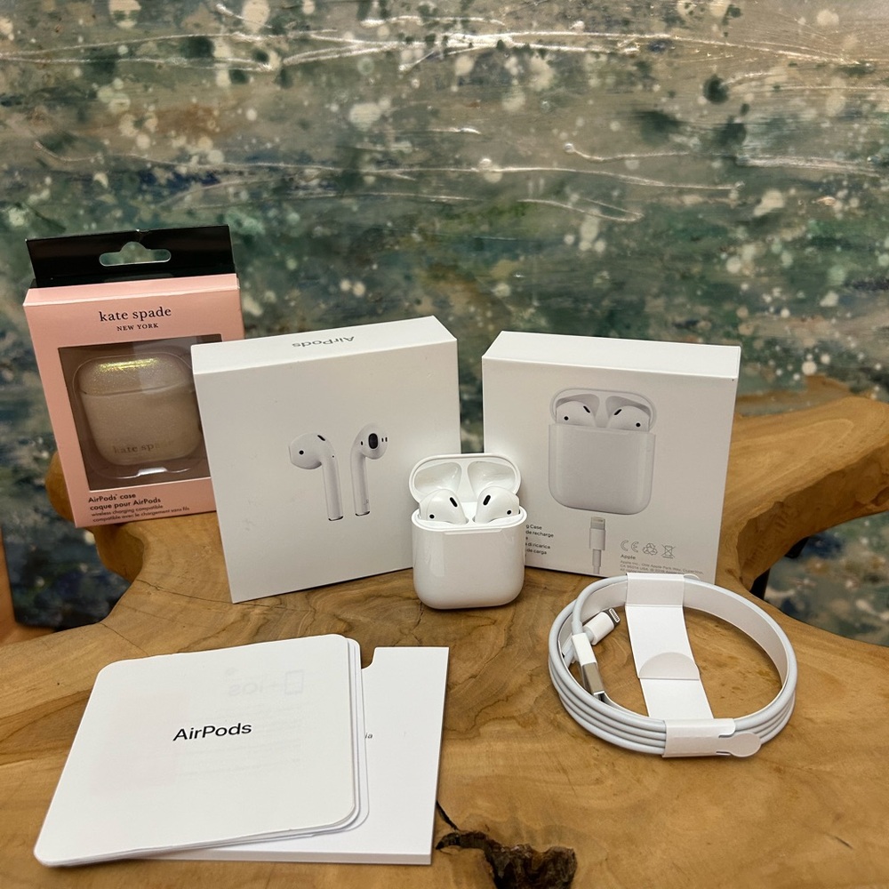 Apple AirPods with Charging Case - 2nd Generation